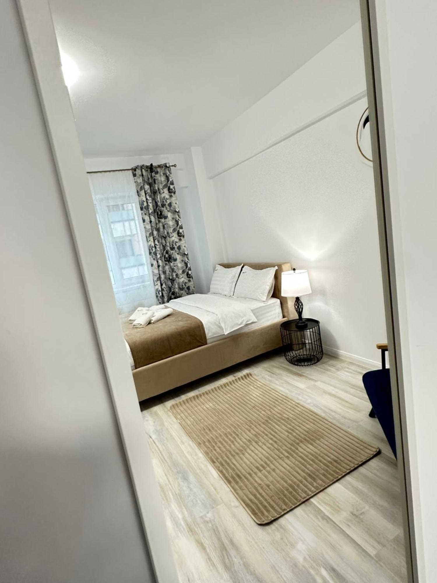 Luxury Cozy & At Unirea Towers Apartment Iasi